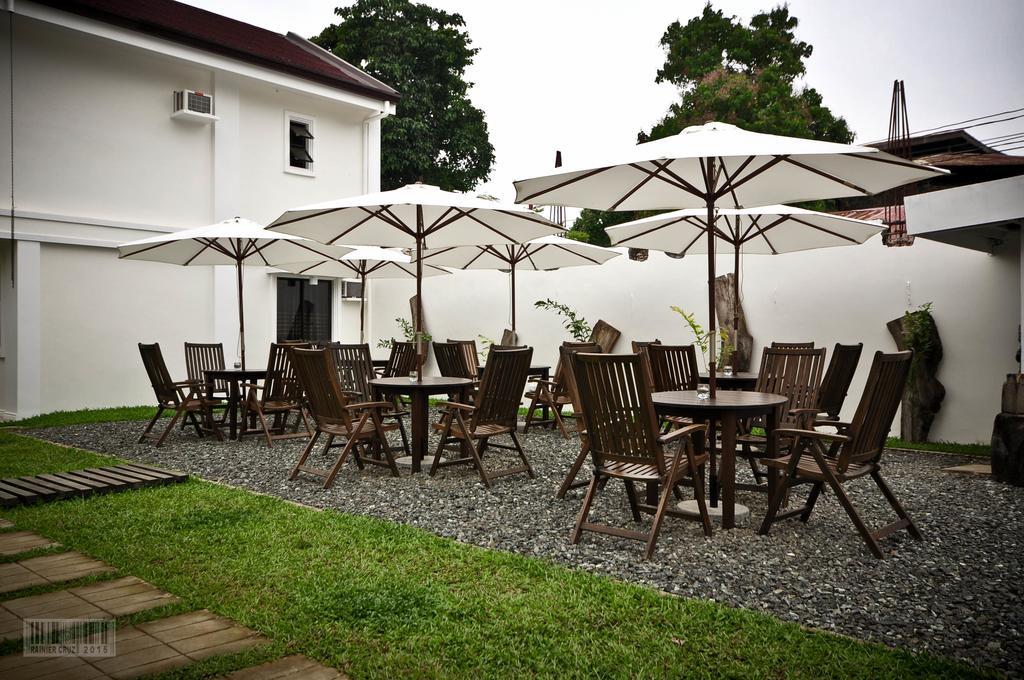 Cleon Villas Pension Puerto Princesa Exteriör bild