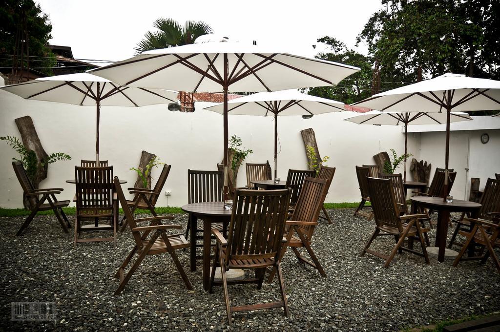 Cleon Villas Pension Puerto Princesa Exteriör bild