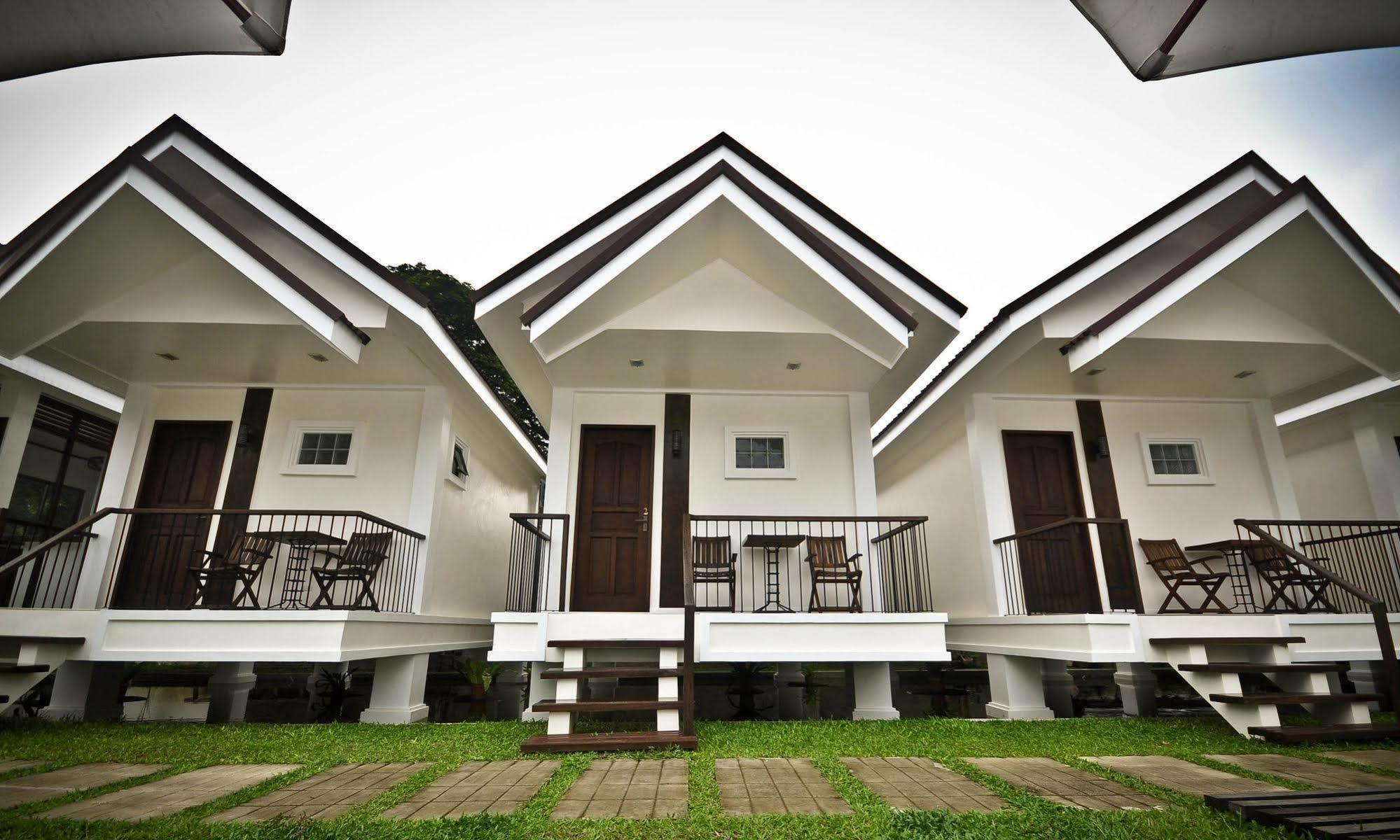 Cleon Villas Pension Puerto Princesa Exteriör bild