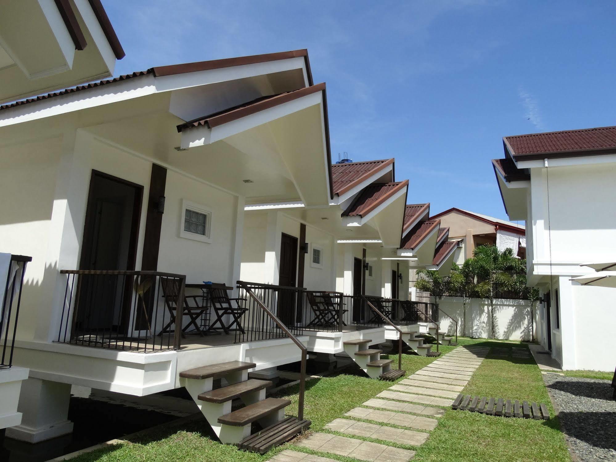 Cleon Villas Pension Puerto Princesa Exteriör bild